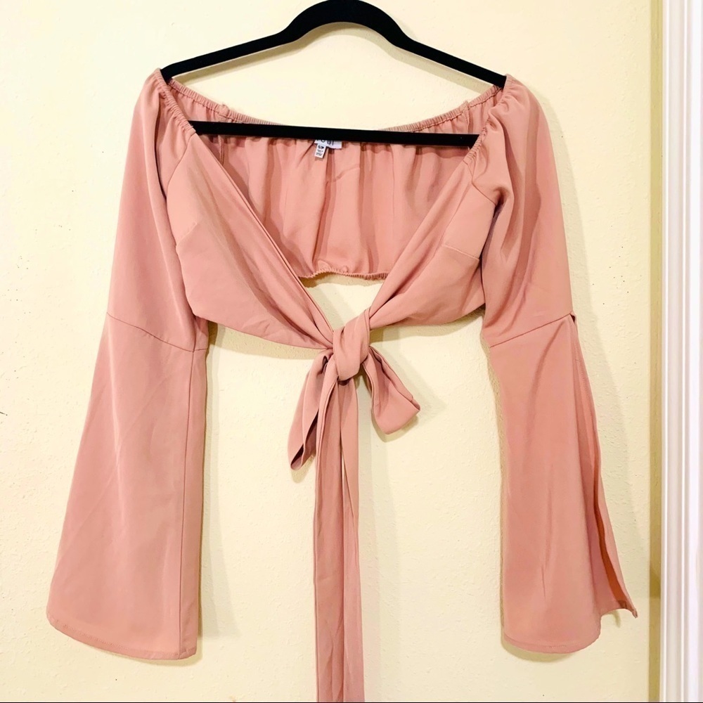 TOBI•FRONT TIE CROP TOP IN Blush